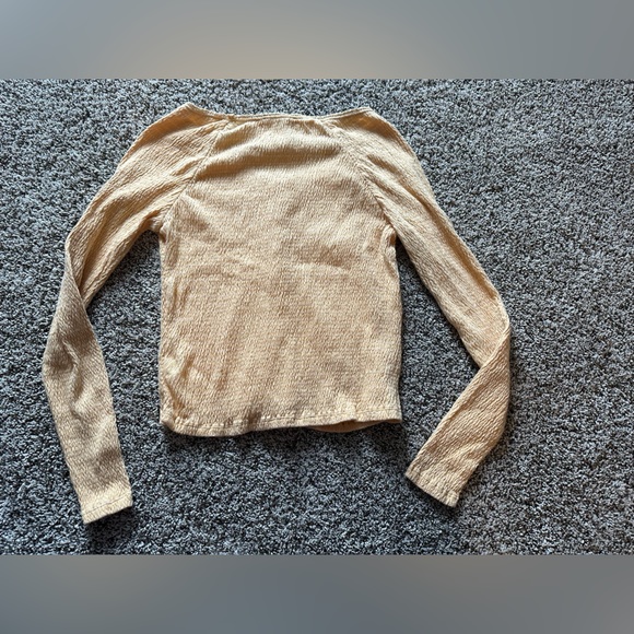 American eagle. Women’s shirt size extra small. - Picture 7 of 7